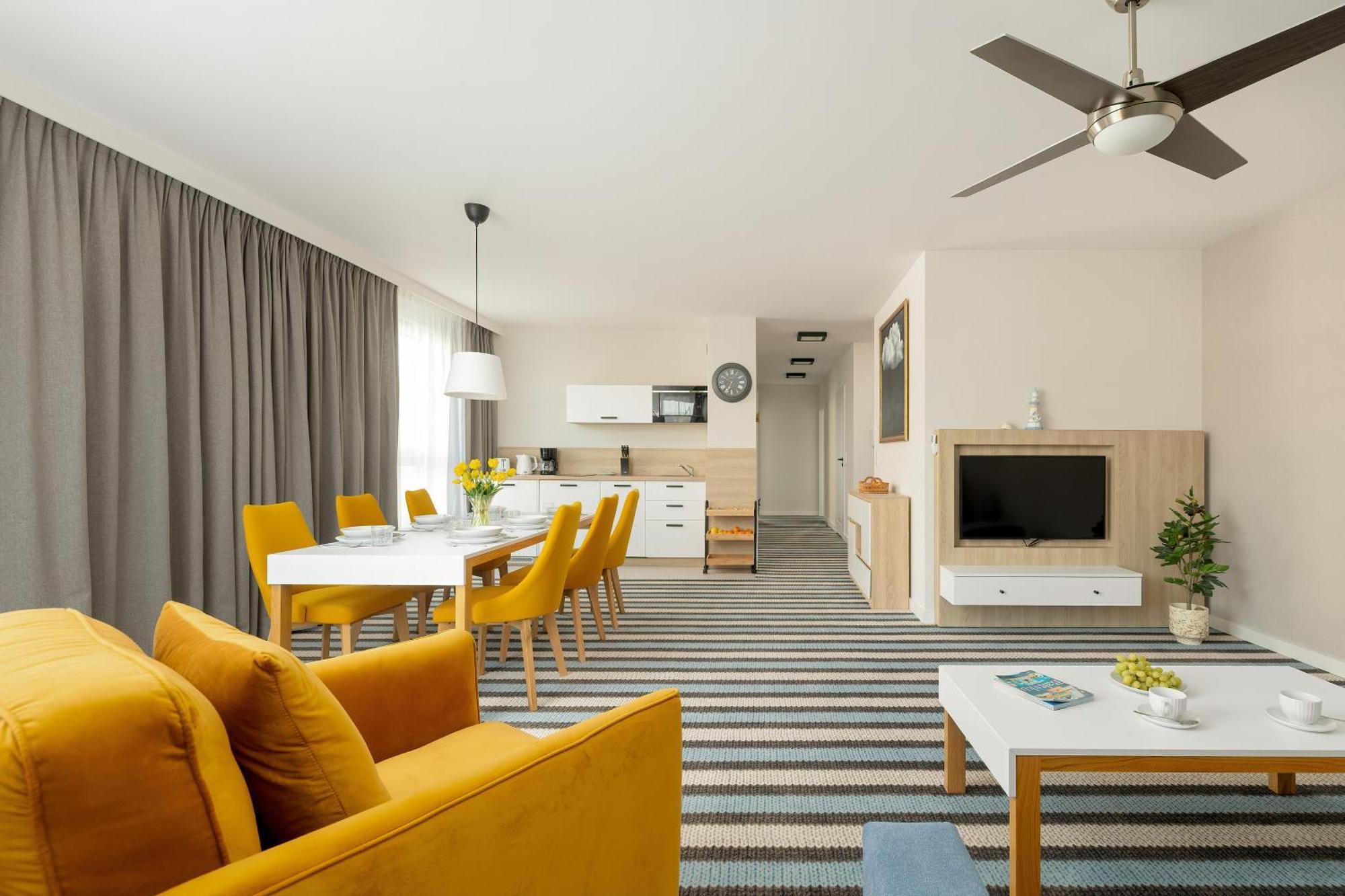 Sunny Apartments In Bel Mare Resort By Noclegi Renters ミエンジズドロイェ エクステリア 写真